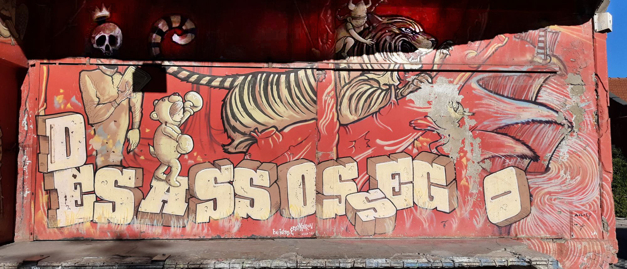 A Credo from a Door in Lisbon